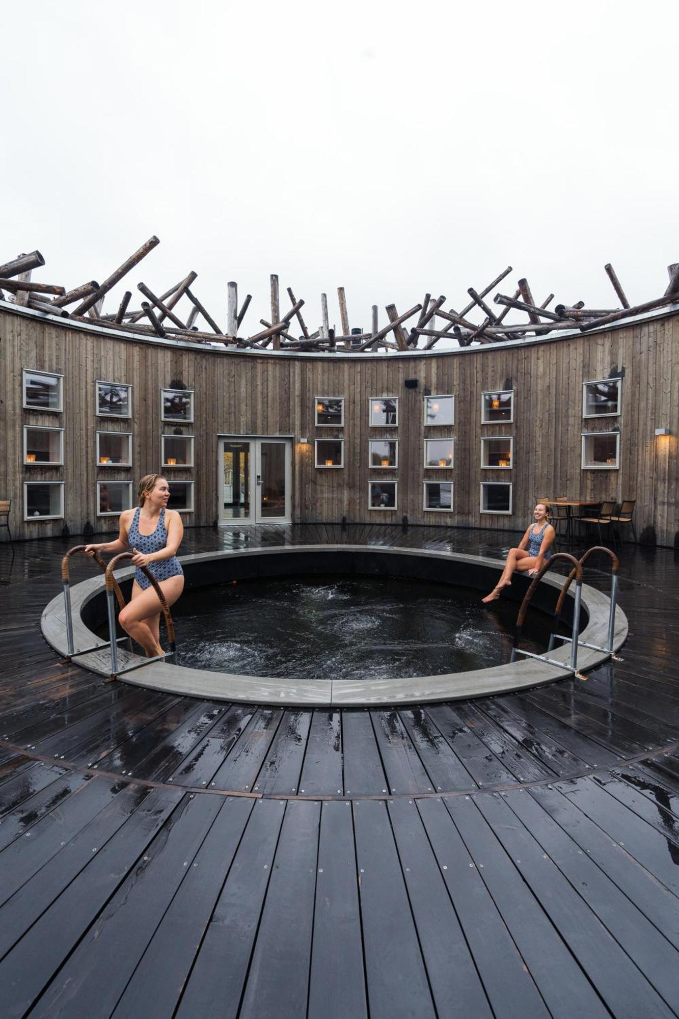 Hotel Arctic Bath Harads Exterior foto